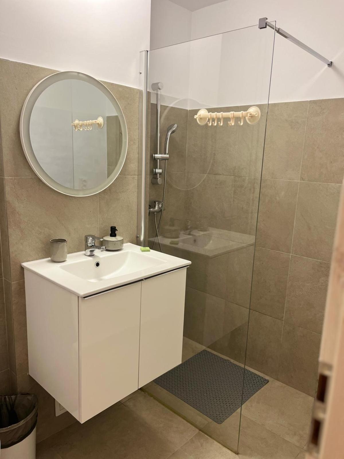 Apartament De Lux Craiova Bagian luar foto